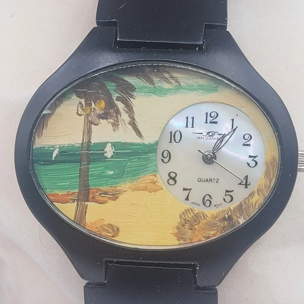 NIB Ladies Ian Daniels Mother of Pearl Dial Beach Theme Quartz Watch NEW BATTERY